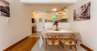 Apartamento 3 habitaciones en Przno, Montenegro