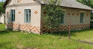 Casa en Aziarnica, Belarús