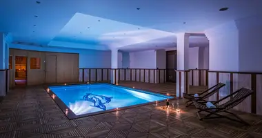 8 bedroom House in San Pedro Alcantara, Spain