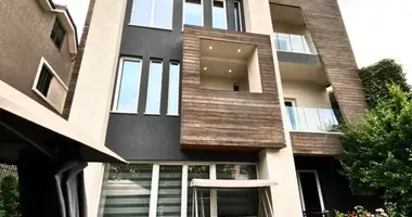 Exclusive 3-Story Villa for Rent – Near Korpusi i Paqes en Tirana Municipality, Albania