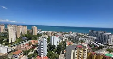 Apartamento 4 habitaciones en Dos Hermanas, Španjolska