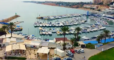 Villa 5 bedrooms in Dehesa de Campoamor, Spain