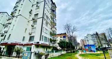 3 bedroom apartment in Muratpasa, Turkey