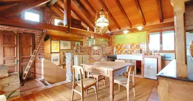 Villa 5 bedrooms in Paruzzaro, Italy