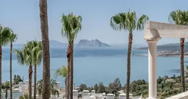 2 bedroom apartment in Manilva, Spain