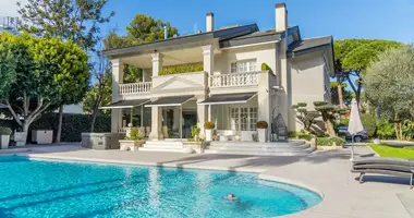 Villa en Castelldefels, Španjolska