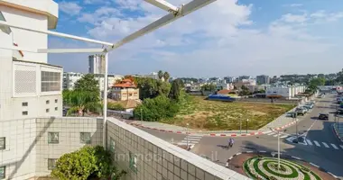 Дуплекс 5 комнат в Нагария, Израиль