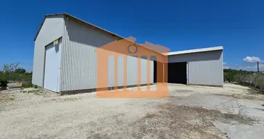 Manufacture 300 m² in Luz i Vogel, Albania