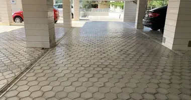 Büro 14 m² in Petrovac, Montenegro