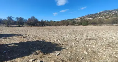Terrain dans Limnatis, Chypre