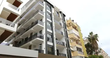 Wohnung 3 zimmer in Muratpasa, Türkei