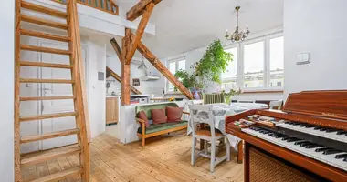 Wohnung 4 zimmer in Warschau, Polen