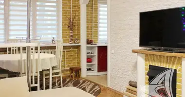 Apartamento 3 habitaciones en Muchaviecki sielski Saviet, Belarús