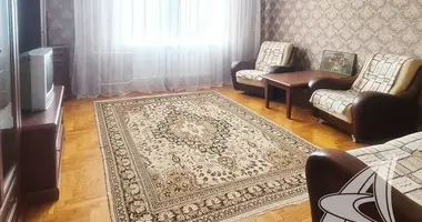 Wohnung 3 zimmer in Muchaviecki sielski Saviet, Belarus