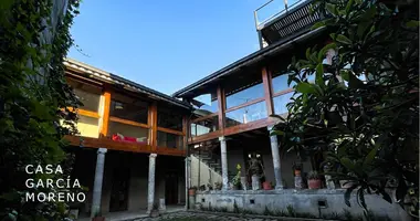 Дом 5 комнат в Кито, Эквадор