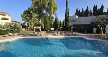 4 bedroom apartment in San Pedro Alcantara, Spain