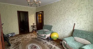 Apartamento 3 habitaciones en Gómel, Belarús