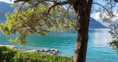 Plot of land in Dobrota, Montenegro
