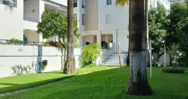 Apartamento 3 habitaciones en Dos Hermanas, Španjolska