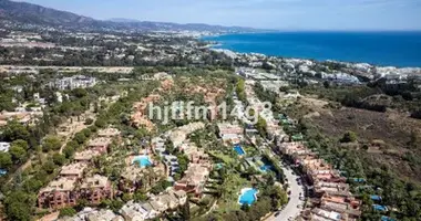 4 bedroom house in San Pedro Alcantara, Spain