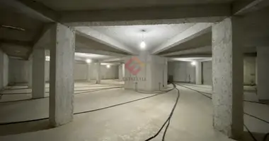 Commercial property 380 m² in Bashkia Vlore, Albania