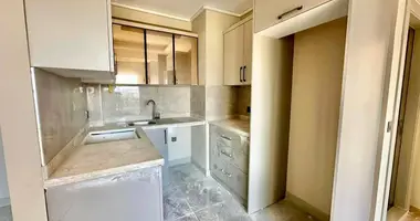 2 bedroom apartment in Mezitli, Turkey