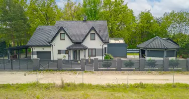 Дом 5 спален в Явожно, Польша
