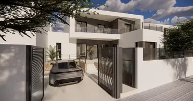 Reihenhaus in Dolores, Spanien