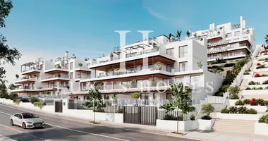 2 bedroom apartment in Estepona, Spain