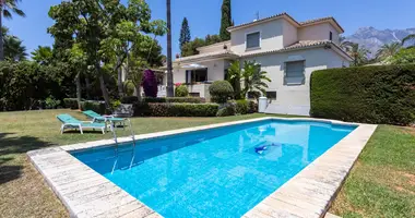 Villa 7 bedrooms in San Pedro Alcantara, Spain