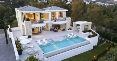 5 bedroom house in Benahavis, Spain
