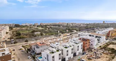 Квартира 5 комнат в Гуардамар, Испания