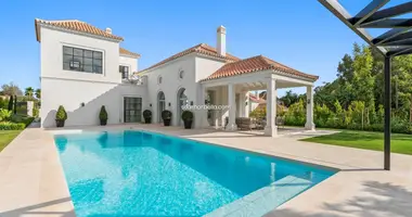 Villa 4 bedrooms in San Pedro Alcantara, Spain