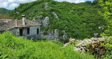 Участок земли в Kipoi, Греция