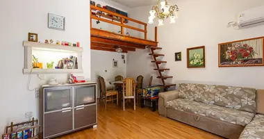 Szeregowiec w Budva, Czarnogóra