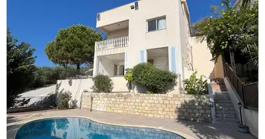 Haus 5 Schlafzimmer in Tala, Zypern