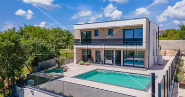 Maison 4 chambres dans Opcina Svetvincenat, Croatie