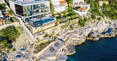 7 bedroom house in Croatia