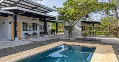 3 bedroom house in Veintisiete de Abril, Costa Rica