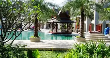 Wohnung 4 Schlafzimmer in Sakhu, Thailand