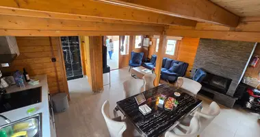 Дом 4 спальни в Лофу, Кипр