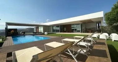 Apartamento 5 habitaciones en Demos Agiou Athanasiou, Chipre