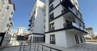 2 room apartment in Muratpasa, Turkey