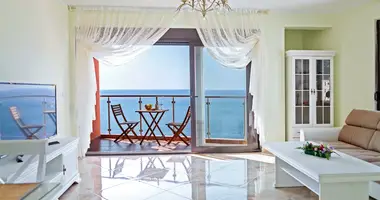Wohnung 2 Schlafzimmer in Dobra Voda, Montenegro