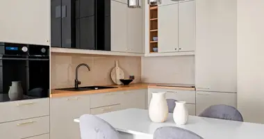 Wohnung 3 zimmer in Warschau, Polen