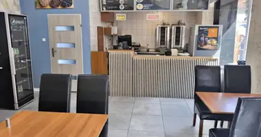 Commercial property 65 m² in Nowy Dwor Mazowiecki, Poland