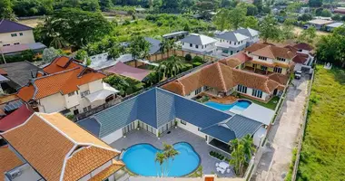 Casa 3 habitaciones en Pong, Tailandia
