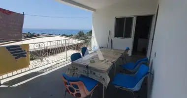 2 bedroom house in Sutomore, Montenegro