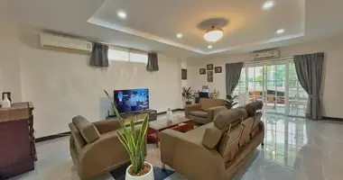 Дом 3 спальни в Паттайя, Таиланд