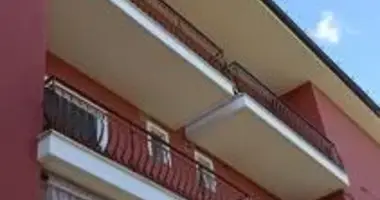 Apartamento 6 habitaciones en Terni, Italia